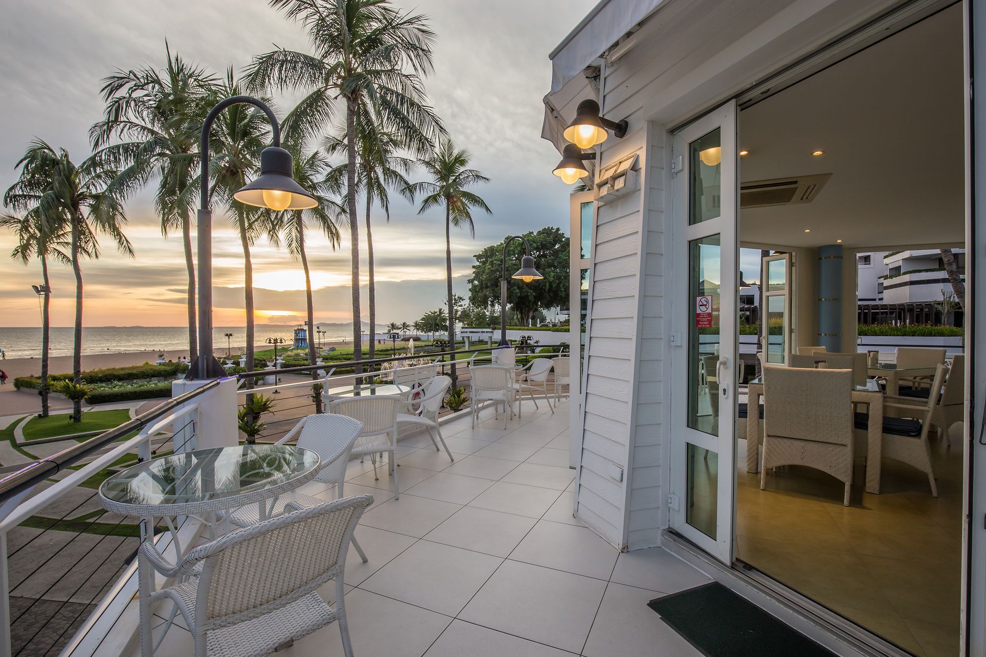 Ambassador City Jomtien Inn Wing Ban Nong Hin  Exterior foto